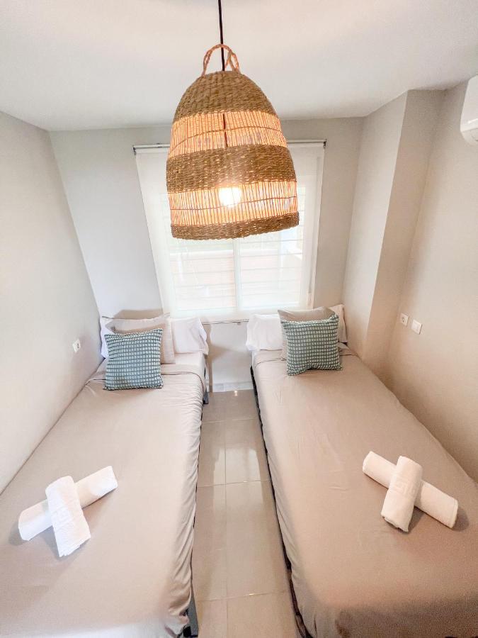 Cozy Apartment With Large Terrace Торремолинос Экстерьер фото