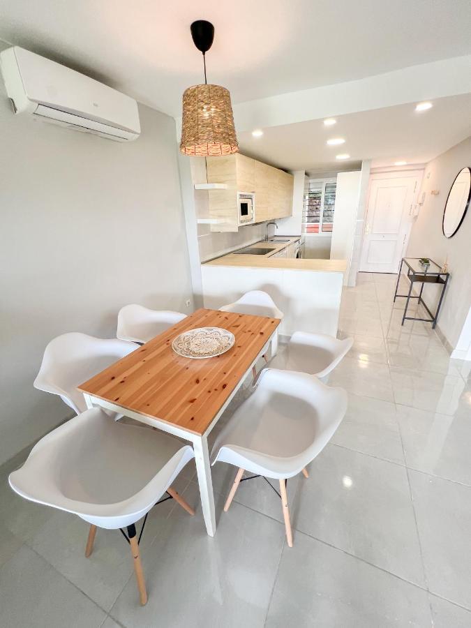 Cozy Apartment With Large Terrace Торремолинос Экстерьер фото