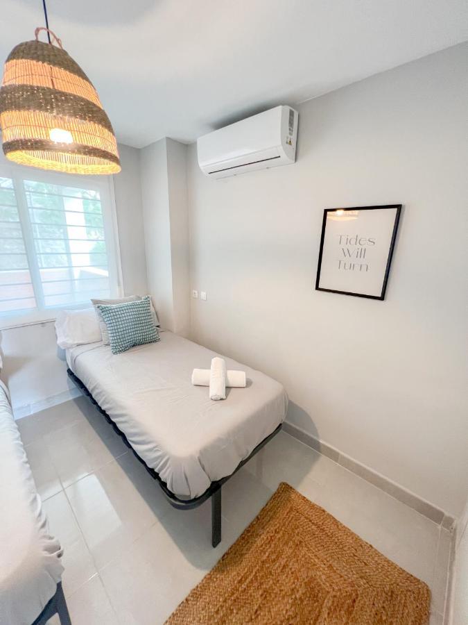 Cozy Apartment With Large Terrace Торремолинос Экстерьер фото